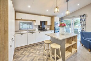 Fridge, microwave, oven, stovetop - Host & Stay | The Haven Lodge (Pocklington)
