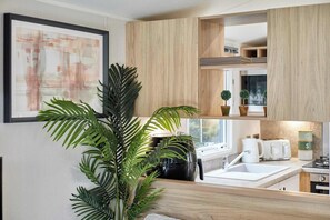 Interior - Host & Stay | Blossom Lodge (Pocklington)