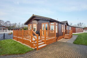 Exterior - Host & Stay | Mandarin Lodge (Amotherby)