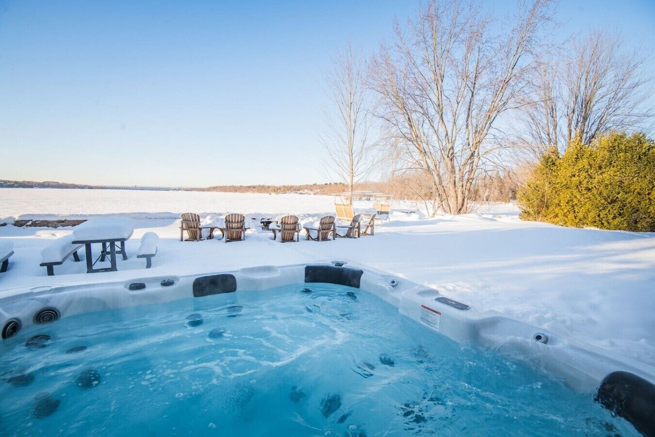 Bain à remous extérieur