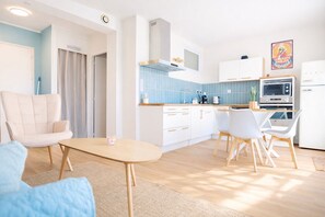 Frigorifero, microonde, forno, lavastoviglie