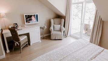 Apartment | 1 bedroom, individually furnished, bed sheets