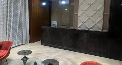 Hotel Roi Retreat
