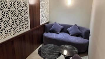 Executive Room | Living area