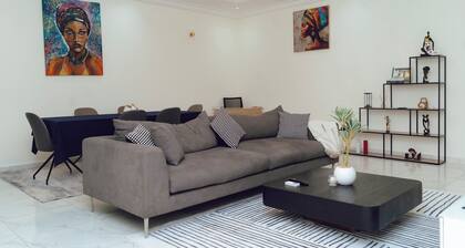 Splendide T3 à Libreville | Luxe | Grand lit | Balcon | Parking