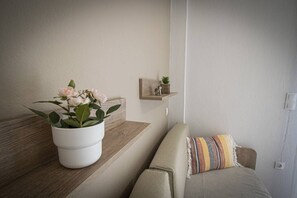 Interior - Forest View Apartment 2  by RentalsPro (Fourka)