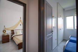 2 bedrooms, iron/ironing board, WiFi, bed sheets - Endless Blue Apartment by Rentals Pro (Kalyves Beach)