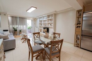 Interior - Ivory Cozy Home by RentalsPro - Nea Moudania (Nea Moudania)