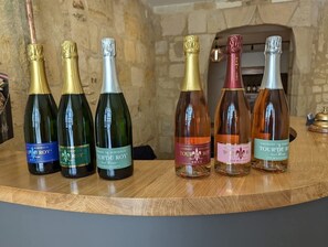 Bar (on property) - Studio des " Caves de la Tour Du Roy" St Emilion (Saint-Émilion)