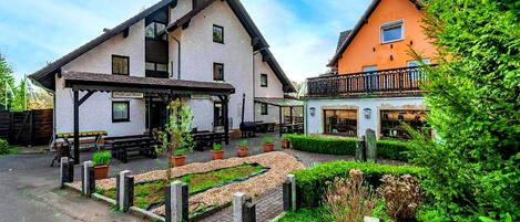 Apartment | Exterior