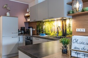 Bergruh Retreat 27 / Alpe Maritima / Gerlitzen / Ossiachersee | Cucina privata | Frigorifero con congelatore, forno, piano cottura, lavastoviglie