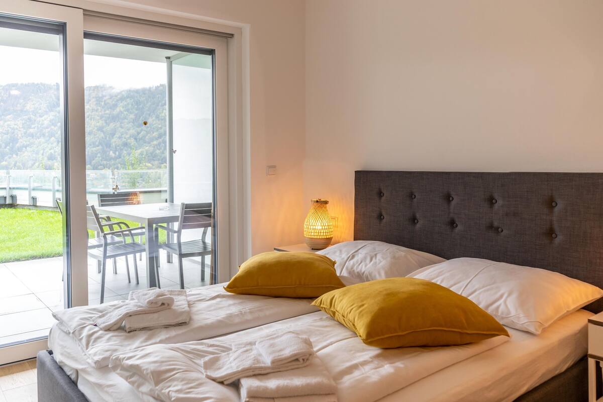 Panorama Apartment 06 / Alpe Maritima / Gerlitzen / Ossiachersee | 高級寢具、客房內保險箱、筆電工作空間、熨斗/熨衣板