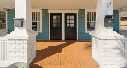 Historic Lemon Porch: Walk to Lake Mirror & Downtown