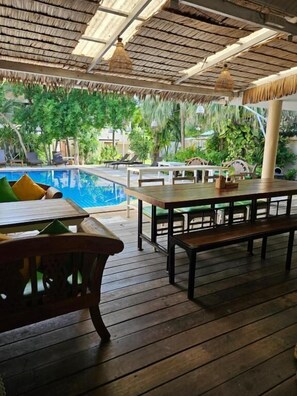 Breakfast, lunch, dinner served; pool views