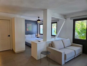 1 bedroom, free WiFi - Located in the heart of Casco Viejo’s nightlife 🎶🌃<br>Steps from bars and nightclubs, perfect for those who want a lively vibe 🍸🕺<br>There is nighttime noise due to the nightclub area 🔊✨ (Casco viejo)