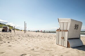 Beach - Reetblick vacation apartment - close to nature (Fuhlendorf)