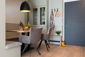 Dining - Vrbo Property (Fuhlendorf)