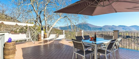 Villa (2 Bedrooms) | Terrace/patio