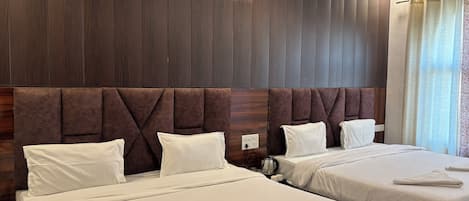 Family Double Room | Free WiFi