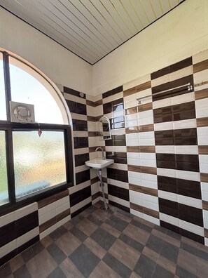 Family Double Room | Bathroom - Hotel Ayodhya Heritage Grande (Faizabad)