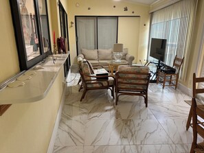 リビング エリア