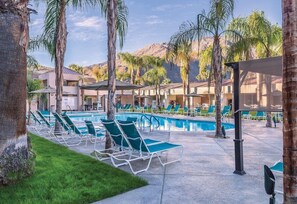 Outdoor pool - 2BR Oasis Retreat w/ Resort Amenities & Pool (Palm Springs)