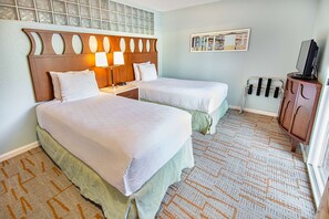 4 bedrooms, iron/ironing board, WiFi, bed sheets - 3BR Desert Escape Near Coachella, Resort Amenities (Palm Springs)