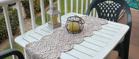 屋外ダイニングエリア