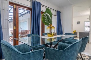 Dining - Greencroft Villa (Kempton Park)