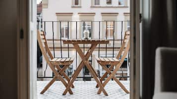 Apartment (3A) | Balcony