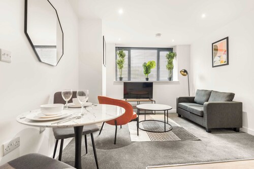 Modern 1 Bed Apartment in Central Hull