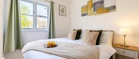 2 chambres, fer et planche à repasser, Wi-Fi gratuit, draps fournis