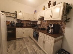 Private kitchen - Vrbo Property (Schwarz)