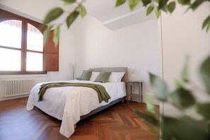 Room - Prestige Luxury 4 camere + 5 bagni + Balcony + Lift (Firenze)