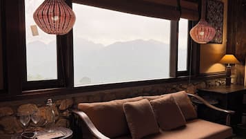 Banana House - Foot Massage Included | Living area