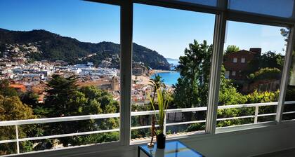 Casa Mirador with Sea View! Modern: 4 Bedrooms, 2.5 Bathrooms, Private Pool, Parking