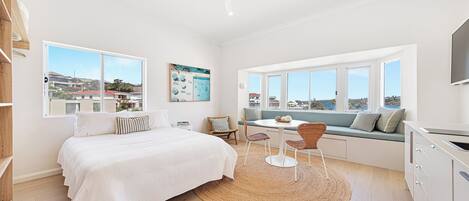 1 bedroom, iron/ironing board, Internet, bed sheets