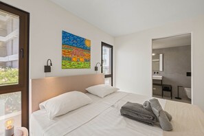 2 bedrooms, in-room safe, WiFi, bed sheets - The Wharf Willemstad (Willemstad)