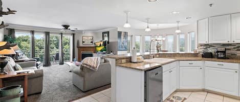 Family Condo, 2 Bedrooms, Balcony, Mountain View | Private kitchen