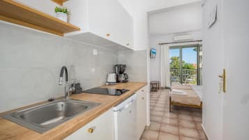 2 bedrooms