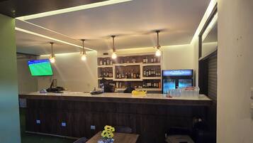 Room, 1 Bedroom, Accessible, Smoking | Bar (on property)