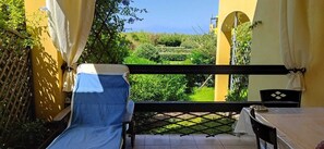 Outdoor dining - Le Pavoncelle - Key to Villas (Viddalba)