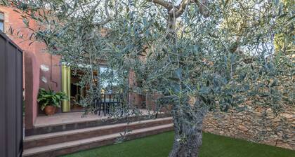 Holiday Home 'Loft Rural Orenetes Ideal Parejas' with Mountain View, Wi-Fi and Air Conditioning