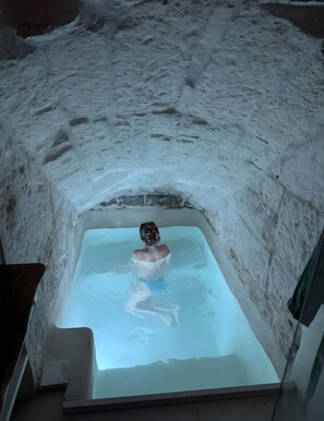Pool - Abbash da Mery – Historic Home with Hot Tub in the Heart of Ostuni (Ostuni)