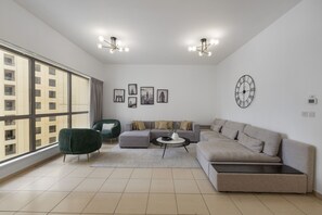 House, Smoking - Cozy JBR 2BR Retreat Steps to the Beach The Walk (Dubai)