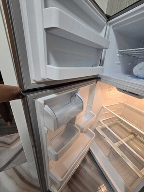 Miscellaneous - Private 1BR Suite near Surrey Memorial Hospital, transit, Guildford mall, parks (Surrey)