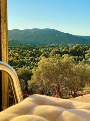 Interior - Château les Gardis, Lourmarin, vue magnifique sur le Luberon (Lourmarin)