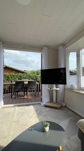 Interior - Tinyhouse 'Marla zum Strand' with Private Terrace, Garden, and Wi-Fi (Garrel)