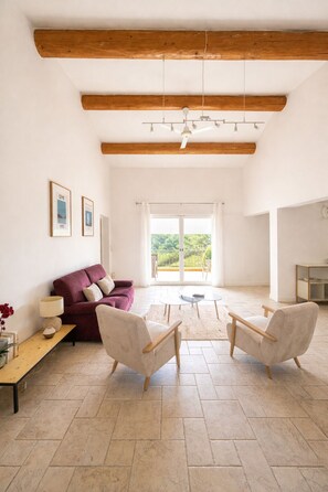 リビング エリア