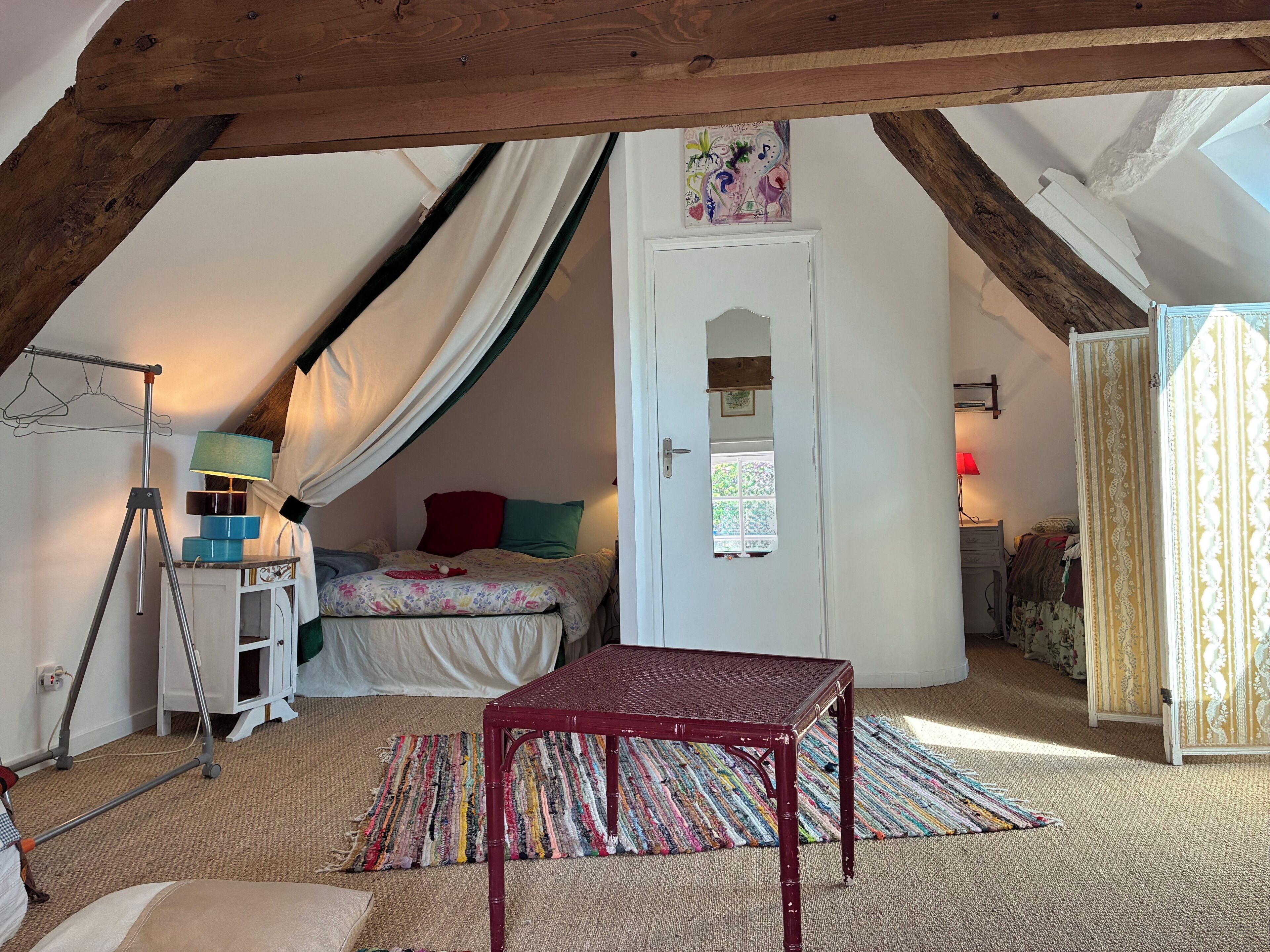 2 chambres, fer et planche à repasser, literie fournie
